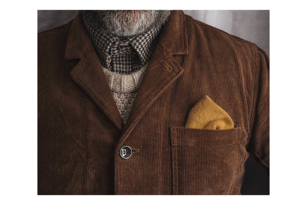 textural layflat of brent’s outfit