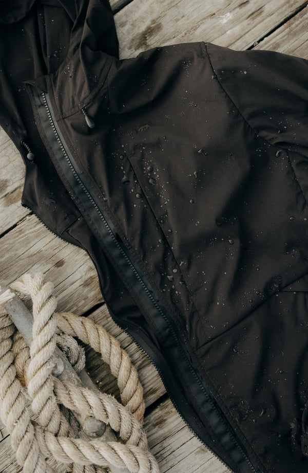 fit model posing in The Ridgeline Jacket in Coal