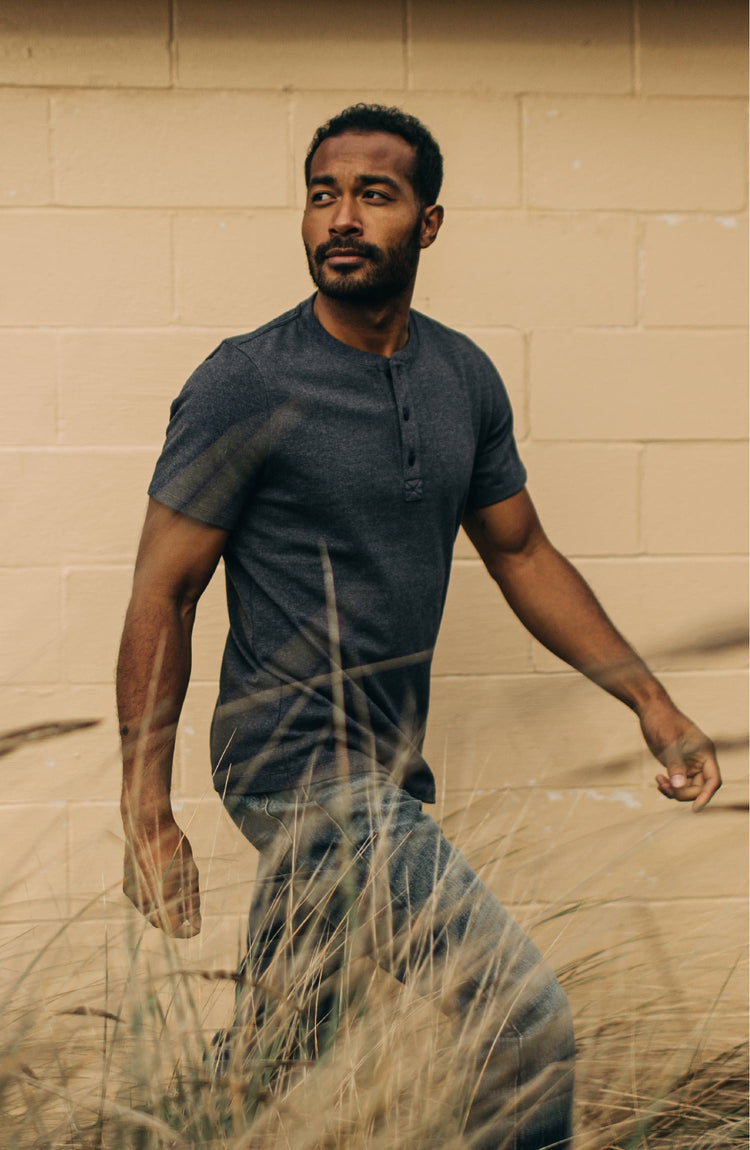 Editorial Panel: The Short Sleeve Heavy Bag Henley in Dark Navy, Knits by Taylor Stitch