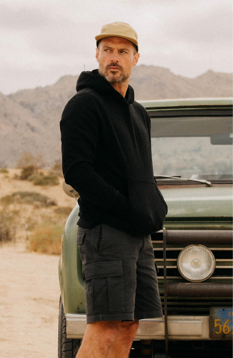 fit model posing in The Tommie Short in Faded Black Broken Twill