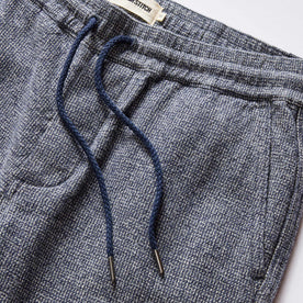 material shot of the drawcord on The Apres Pant in Navy Linen Tweed