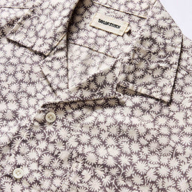 material shot of the collar on The Short Sleeve Hawthorne in Fig Floral