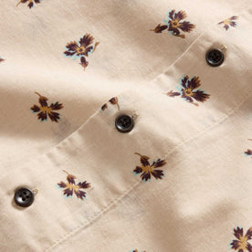 material shot of the buttons on The Short Sleeve Hawthorne in Almond Floral