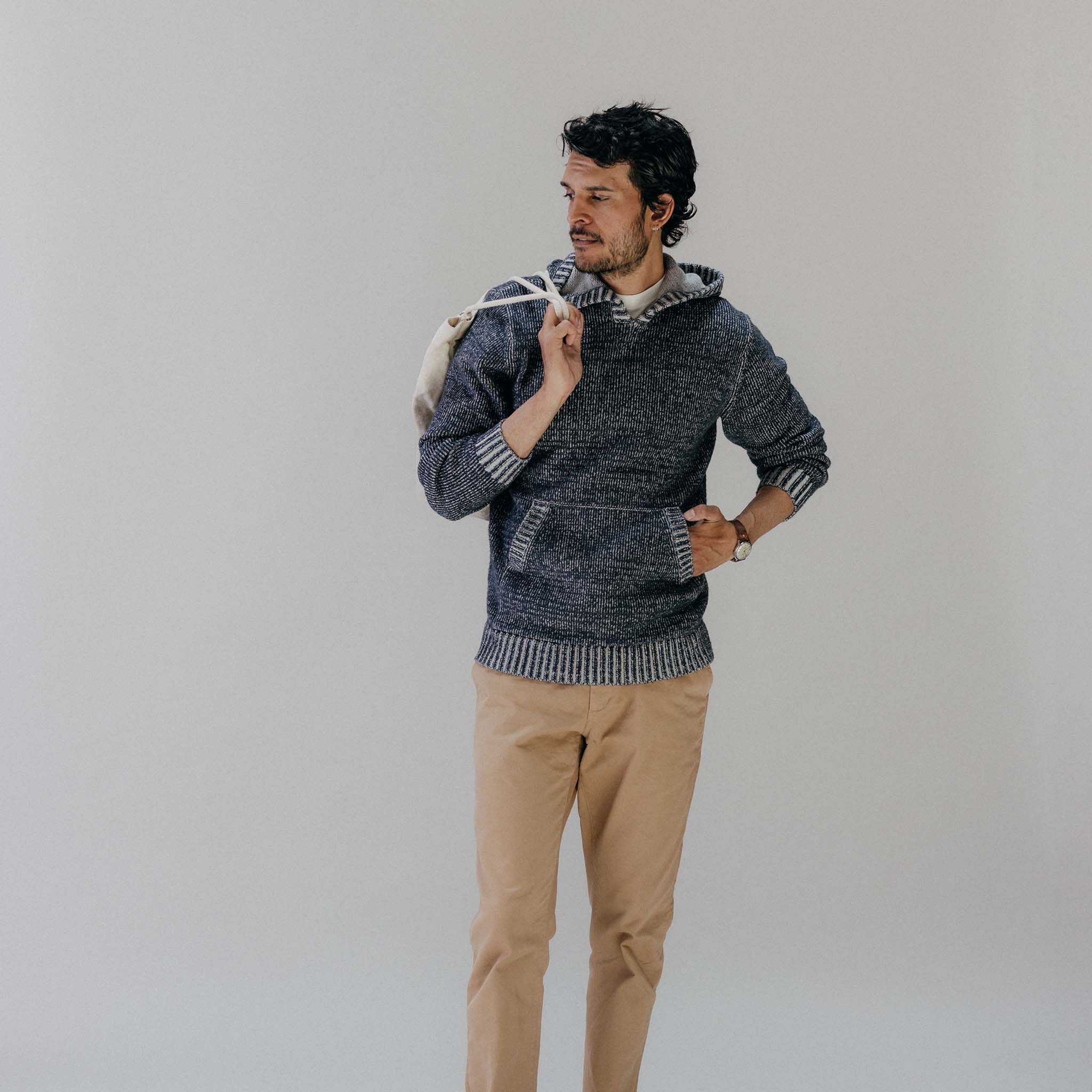 The Headland Pullover Sweater in Marled Navy | Taylor Stitch