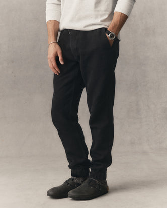 fit model posing in The Apres Pant in Black Indigo Sashiko