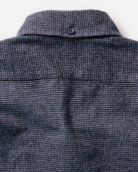 material shot of the collar on The Jack in Dark Navy Houndstooth, Wovens by Taylor Stitch