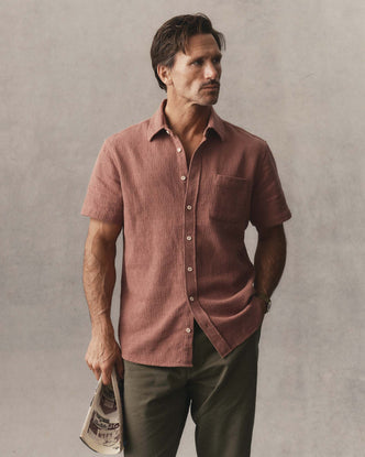 fit model showing off The Short Sleeve California in Redwood Hacci