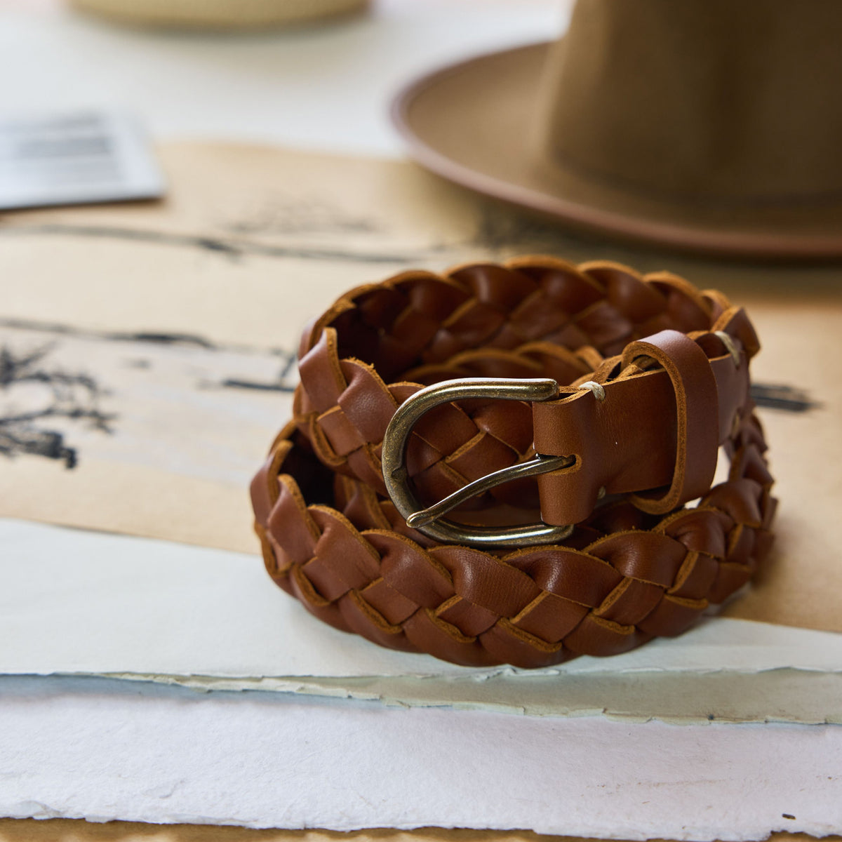 6898 Women\'s Braided Leather Belt With Contrast Stitching, Medium Women main image 4