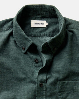 material shot of the collar on The Jack in Heather Pine Pincord, Wovens by Taylor Stitch