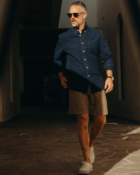 fit model in The Jack in Indigo Oxford, Wovens by Taylor Stitch