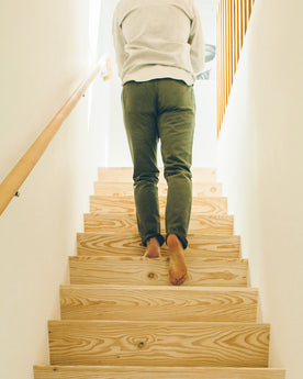 Fit model, Pants by Taylor Stitch