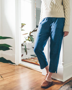 Fit model, Pants by Taylor Stitch