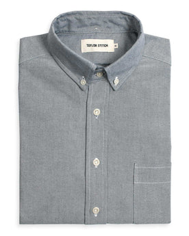 flatlay of The Jack in Charcoal Everyday Oxford, Wovens by Taylor Stitch