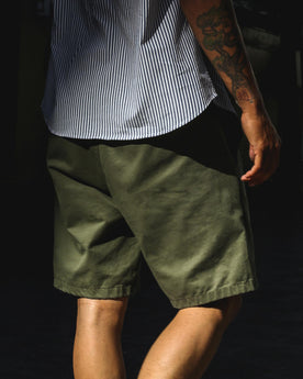 The Travel Short in Army: Alternate Image 3, Shorts by Taylor Stitch