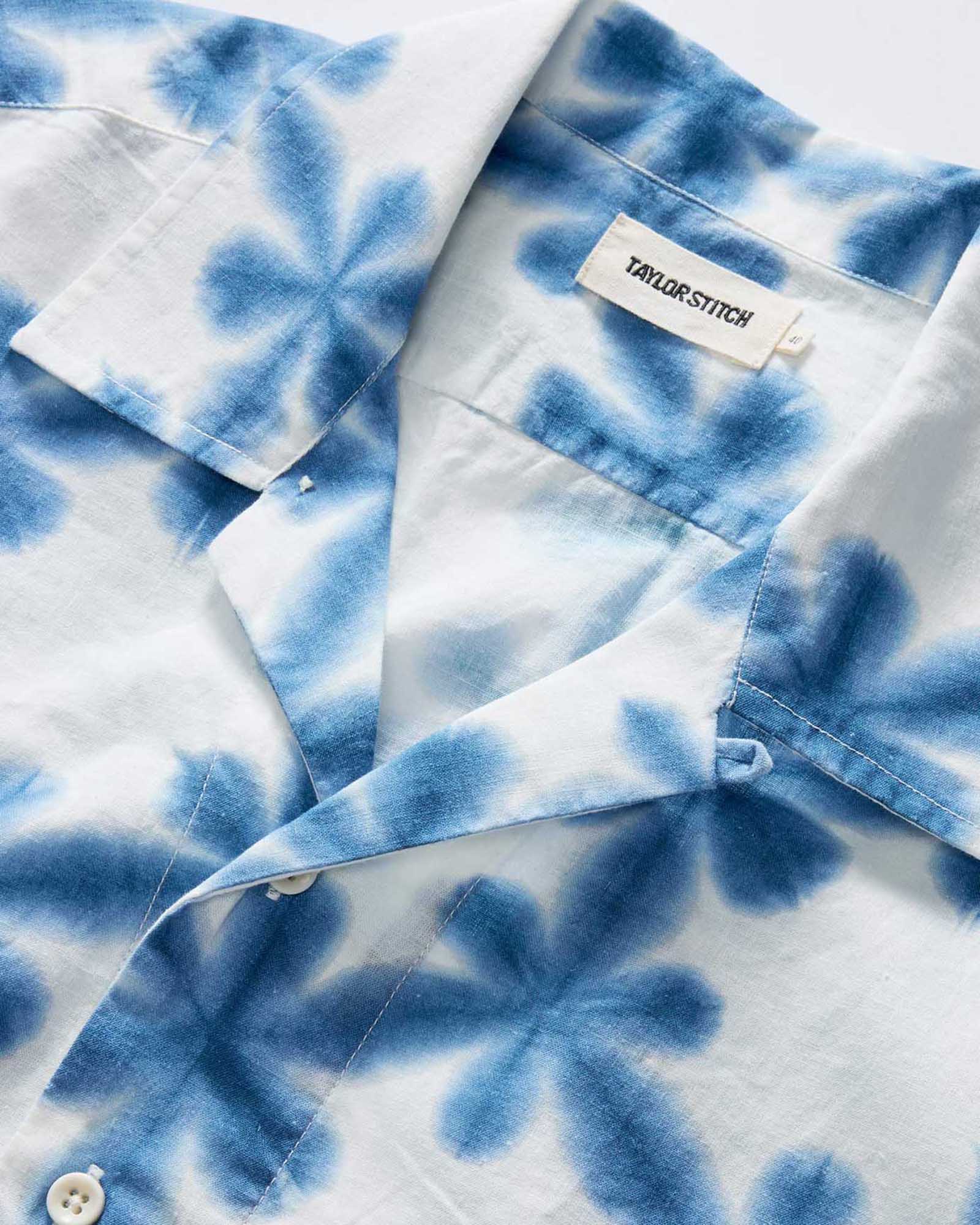 material shot of the collar on The Davis Shirt in Vintage White Fractal, Wovens by Taylor Stitch