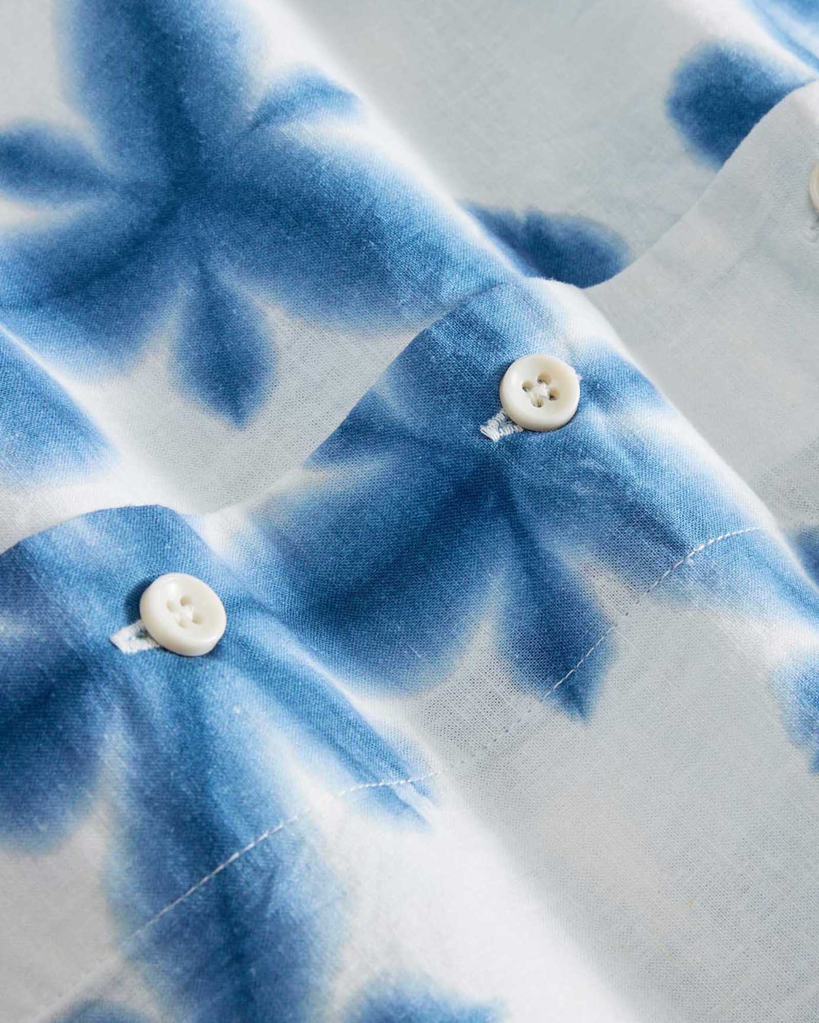 material shot of the buttons on The Davis Shirt in Vintage White Fractal, Wovens by Taylor Stitch