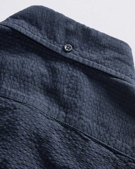 material shot of the back collar on The Jack in Dark Navy Seersucker, Wovens by Taylor Stitch