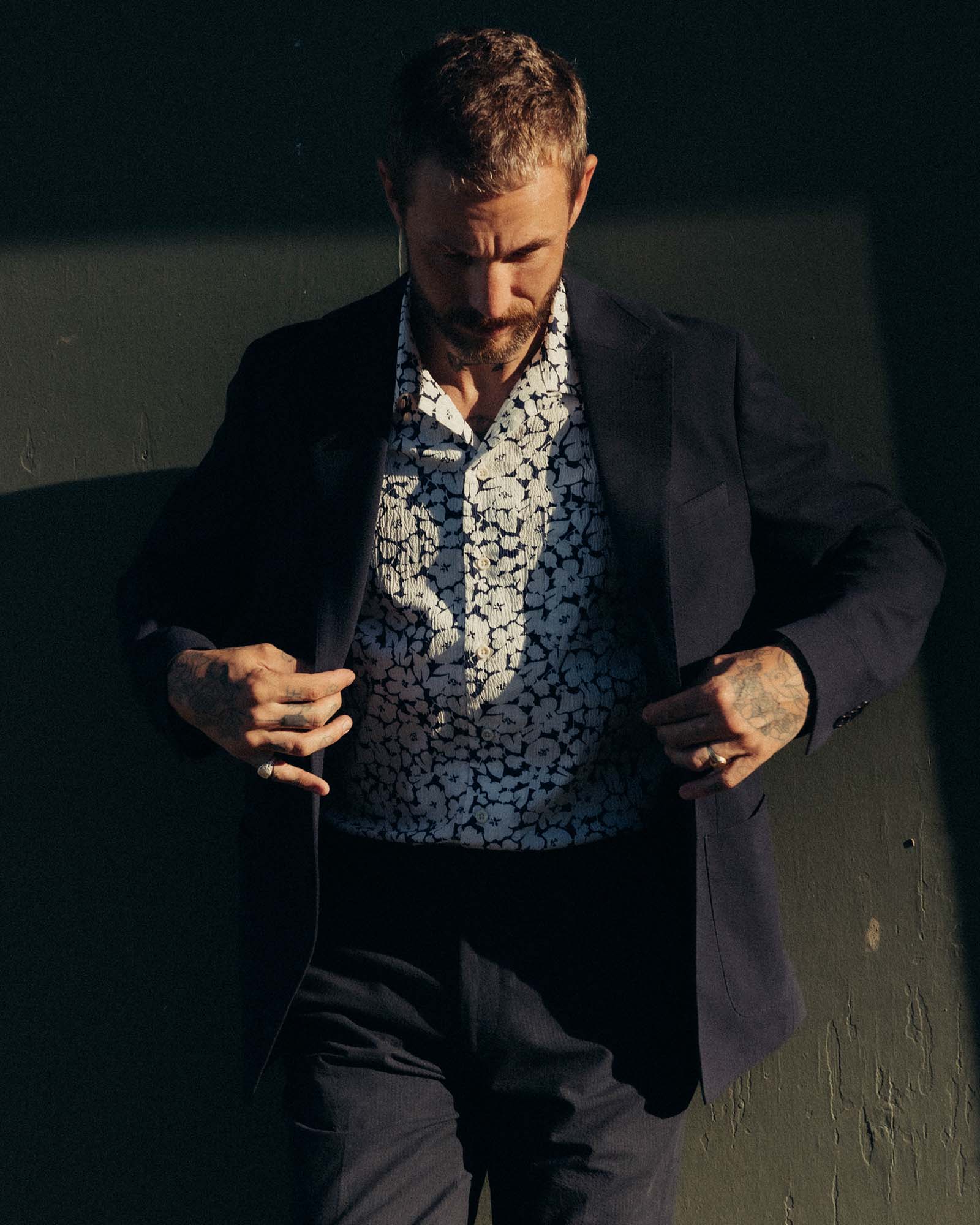 material shot of the fabric on The Hawthorne Shirt in Shadow Floral, Wovens by Taylor Stitch