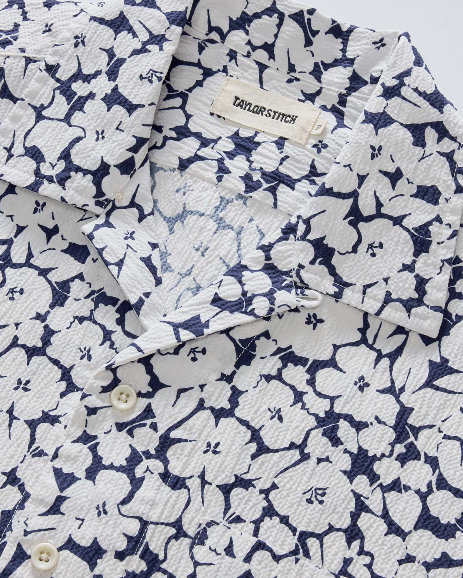 material shot of the collar on The Hawthorne Shirt in Shadow Floral, Wovens by Taylor Stitch