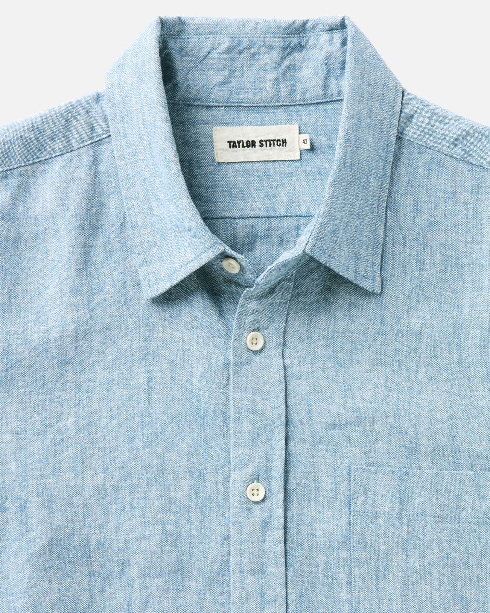 material shot of the collar on The Short Sleeve California in Sky Hemp, Wovens by Taylor Stitch