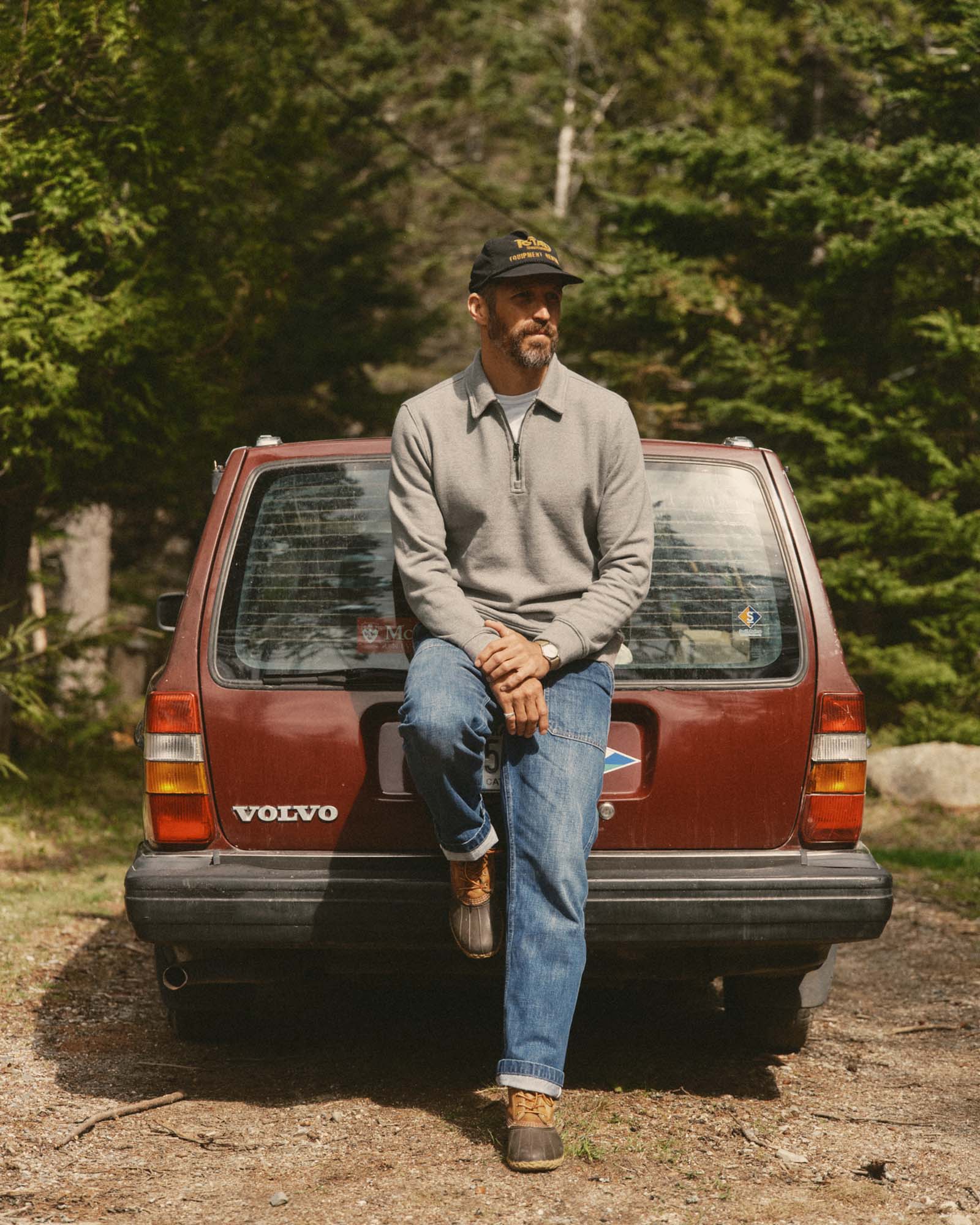 fit model showing off The Armor Quarter Zip in Heather Grey Cotton Hemp, Knits by Taylor Stitch