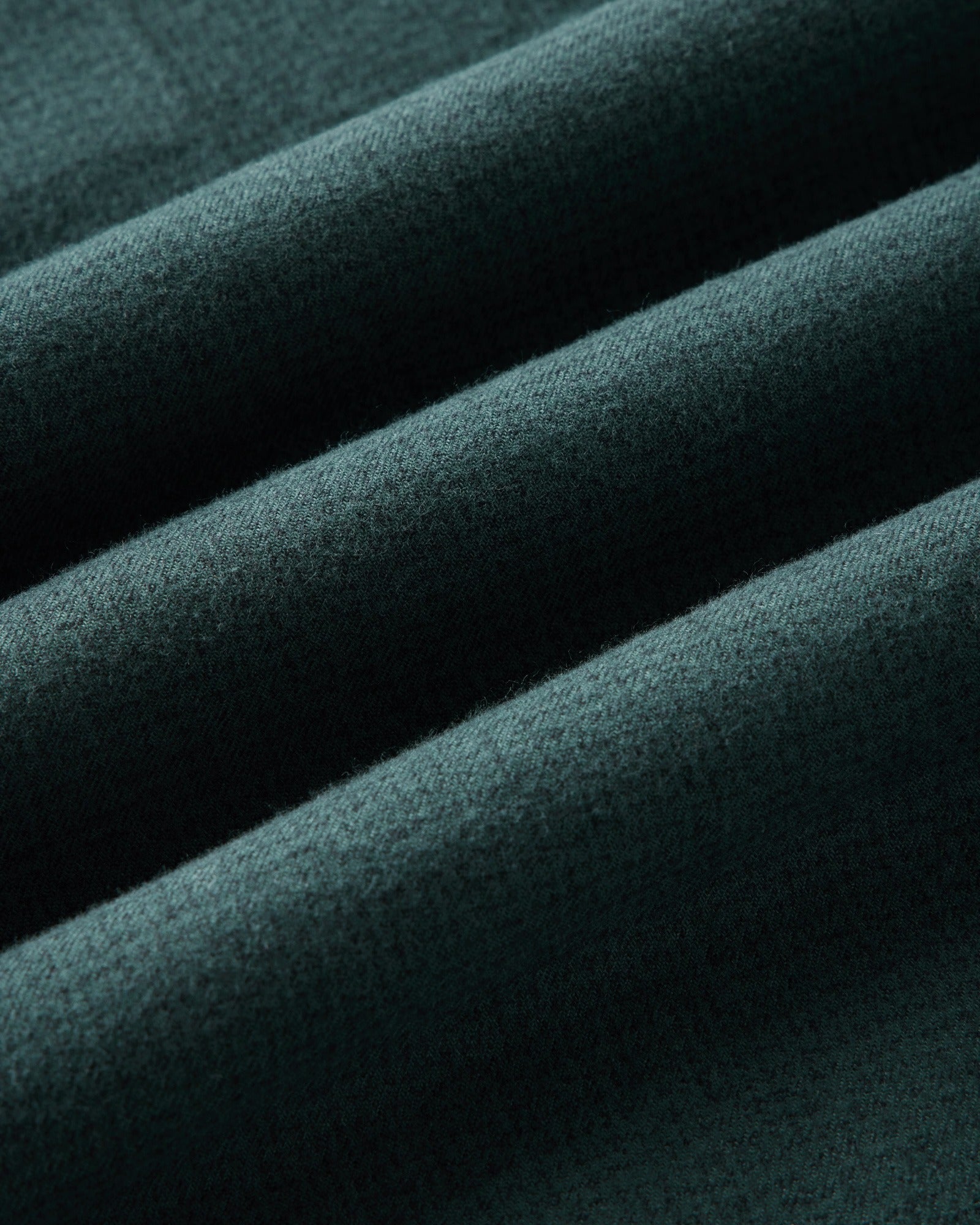 material shot of the fabric on The Jack in Spruce Houndstooth, Wovens by Taylor Stitch