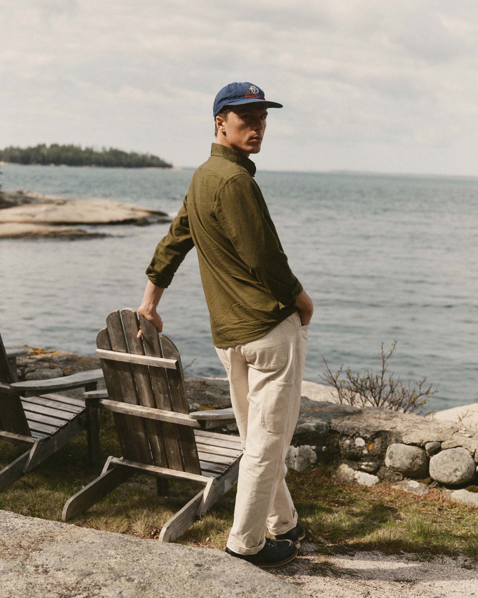 fit model showing off the back of The Jack in Bay Leaf Houndstooth, Wovens by Taylor Stitch