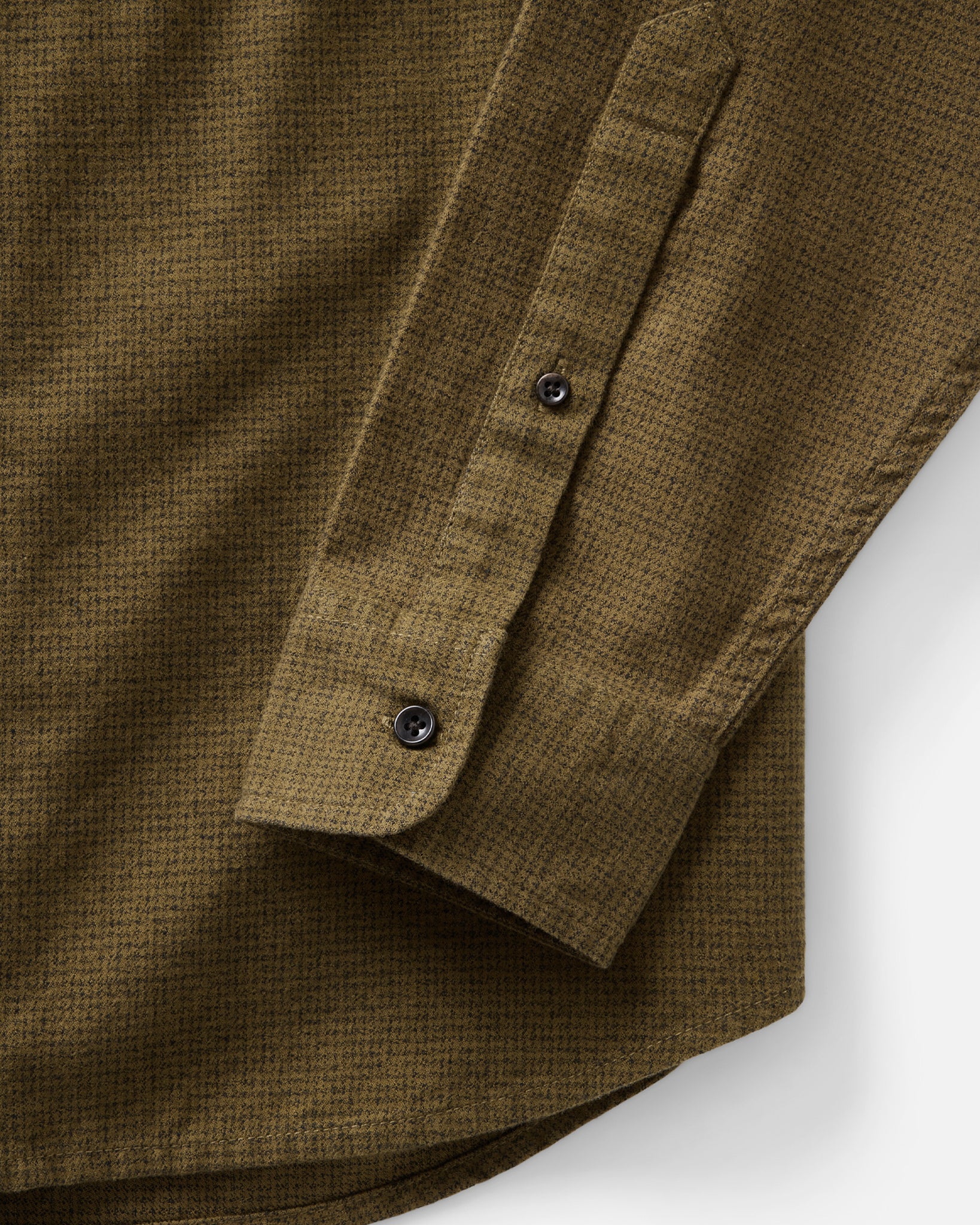 material shot of the sleeve on The Jack in Bay Leaf Houndstooth, Wovens by Taylor Stitch