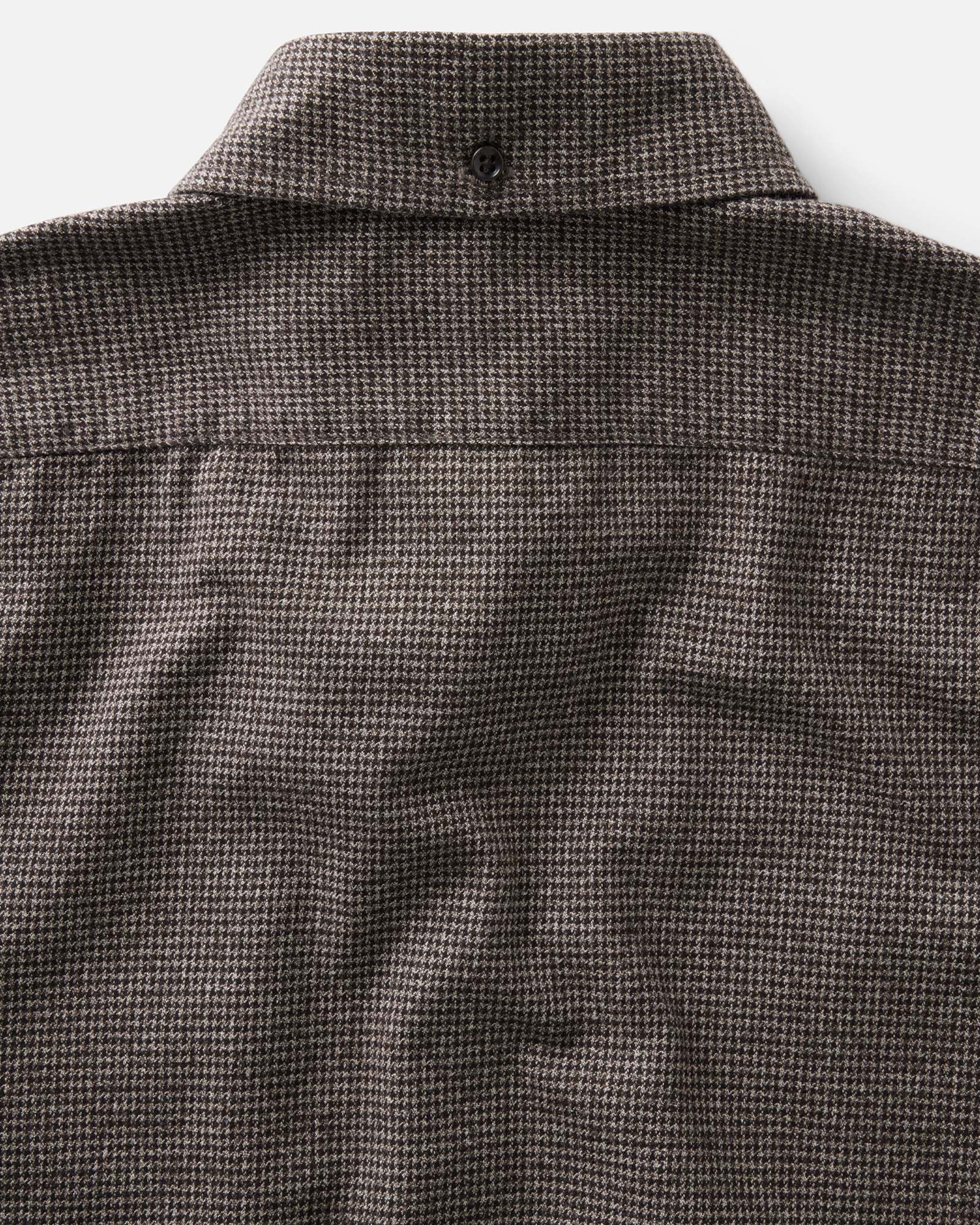 material shot of the back collar on The Jack in Timber Houndstooth, Wovens by Taylor Stitch
