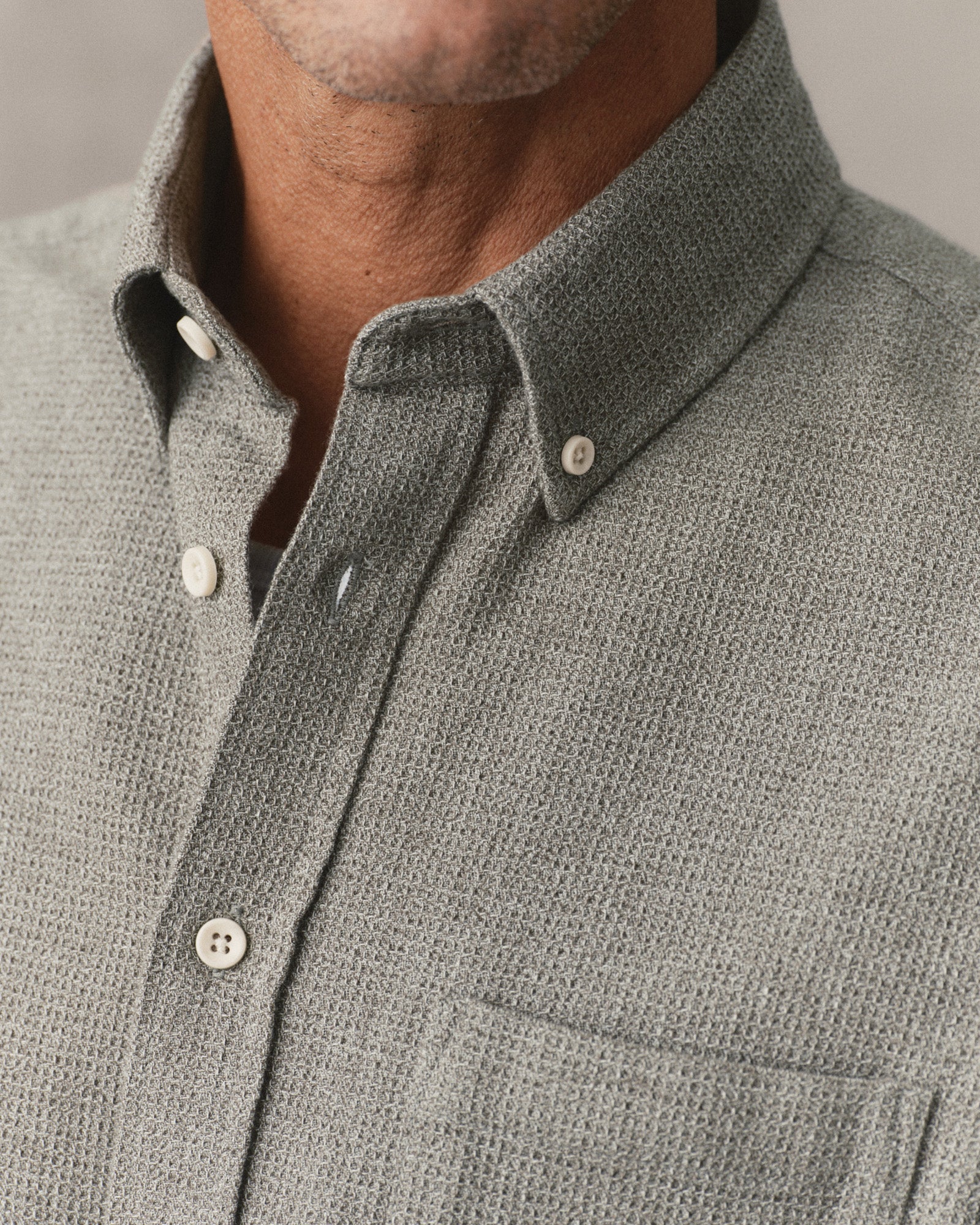 fit model showing off the collar on The Jack in Fern Twist Waffle, Wovens by Taylor Stitch