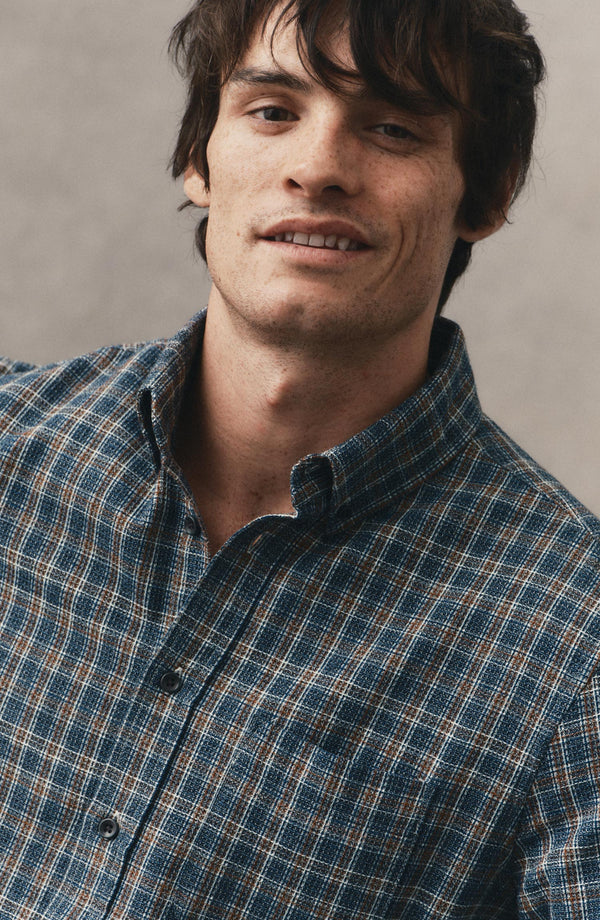 fit model showing off the collar on The Jack in Valley Plaid Waffle