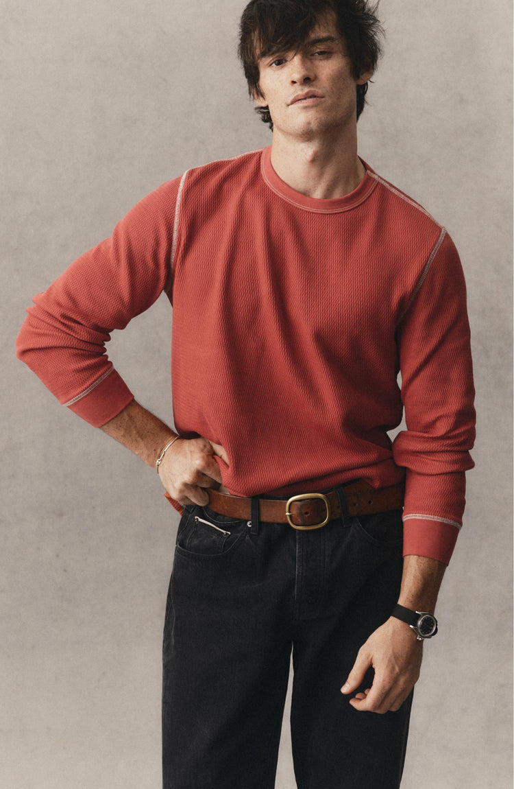 fit model posing in The Organic Cotton Crew in Canyon Waffle