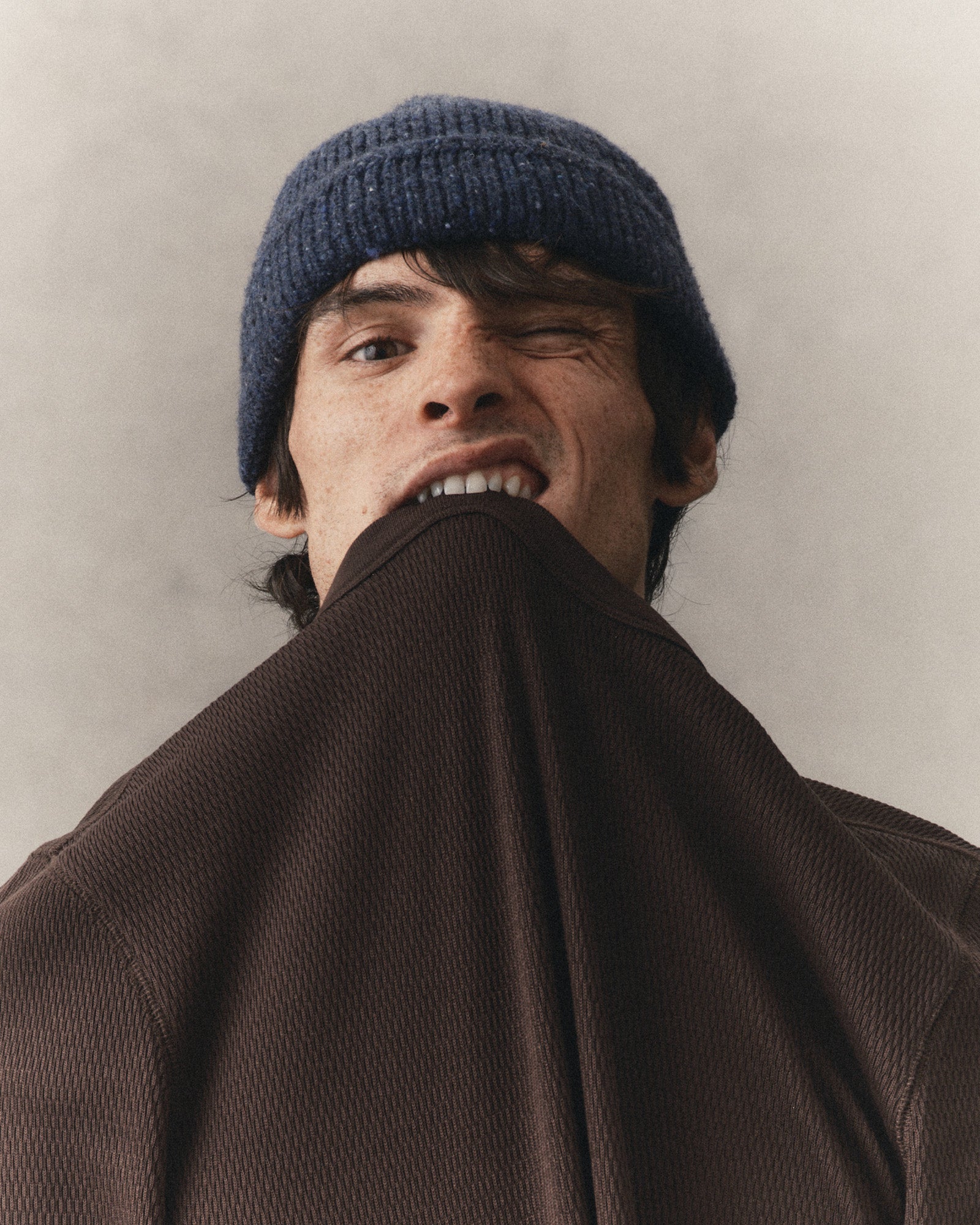fit model posing in The Organic Cotton Crew in Soil Waffle, Knits by Taylor Stitch