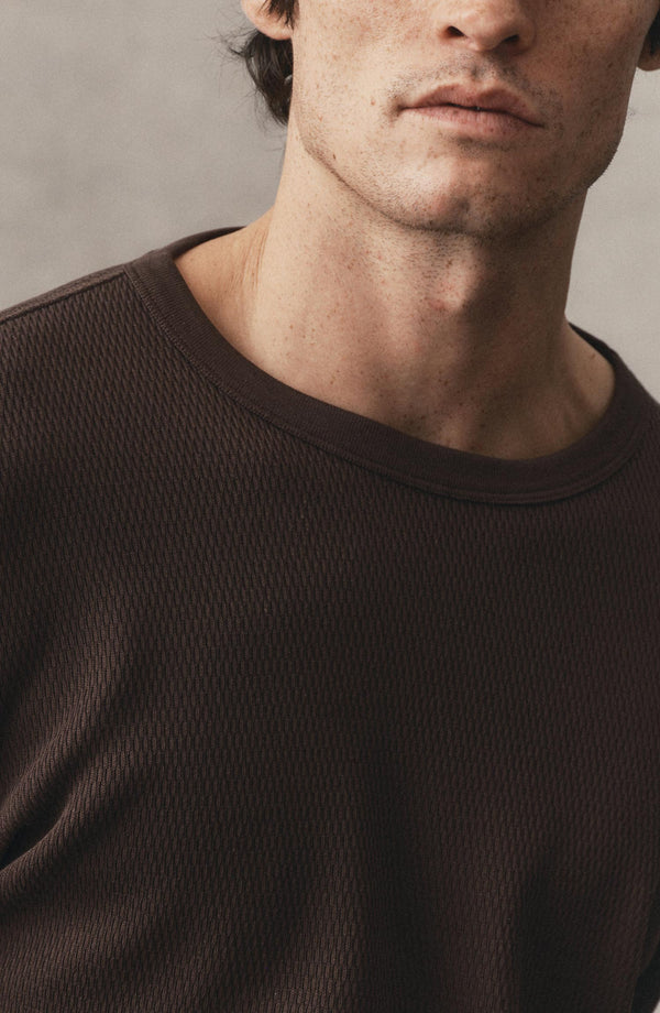 fit model showing off the collar on The Organic Cotton Crew in Soil Waffle