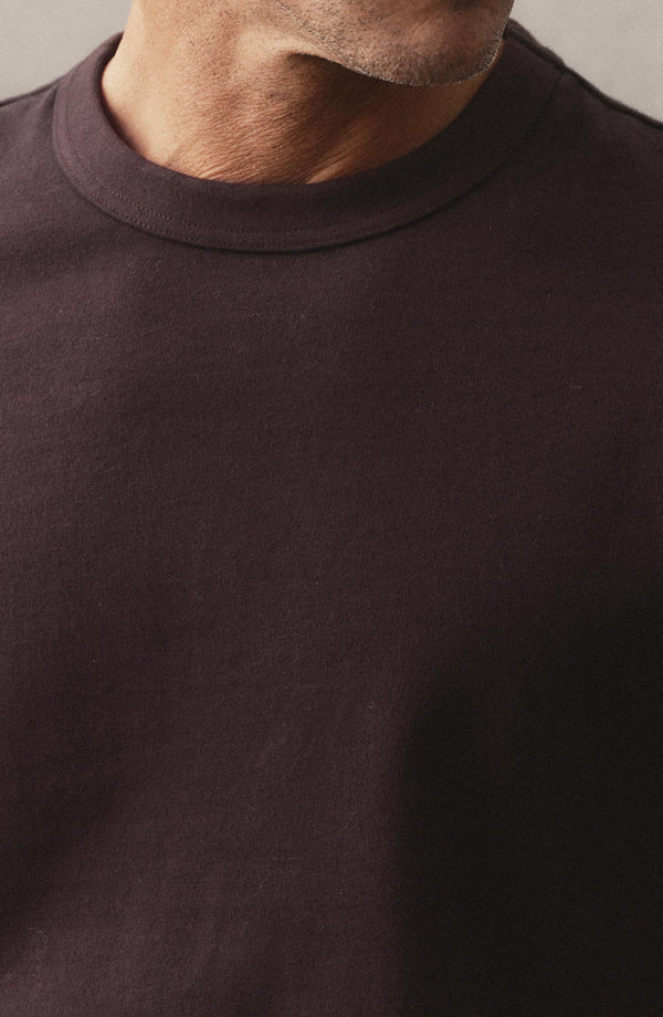fit model showing off the collar on The Organic Cotton Shop Tee in Port Twist