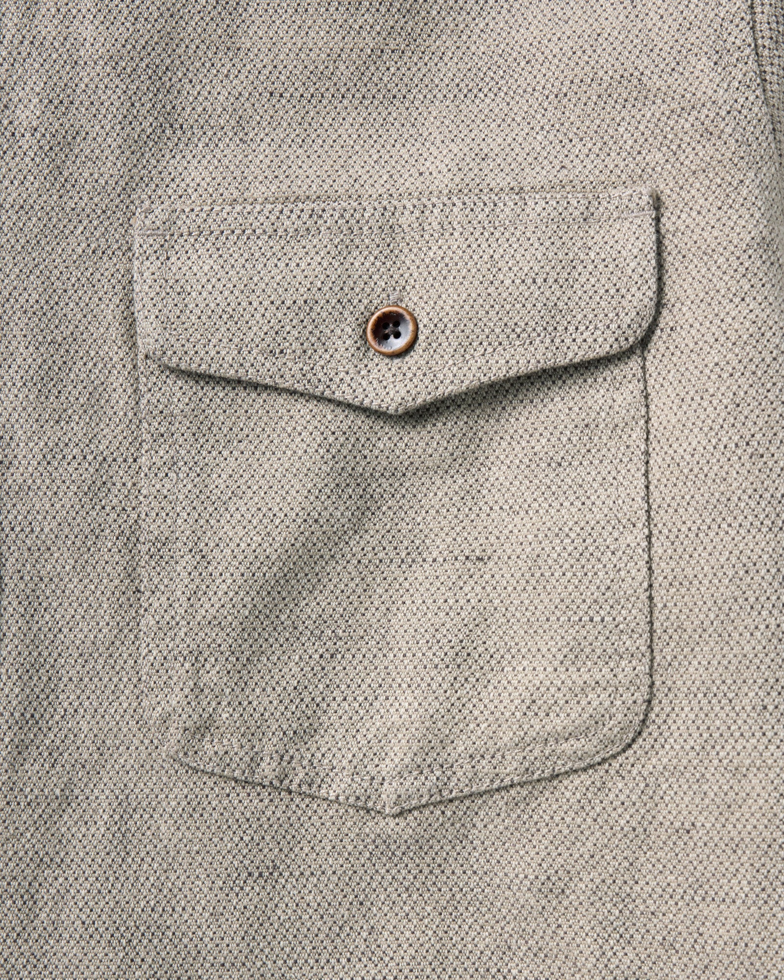 material shot of the pockets on The Redding Shirt in Boulder Marl Hemp, Wovens by Taylor Stitch