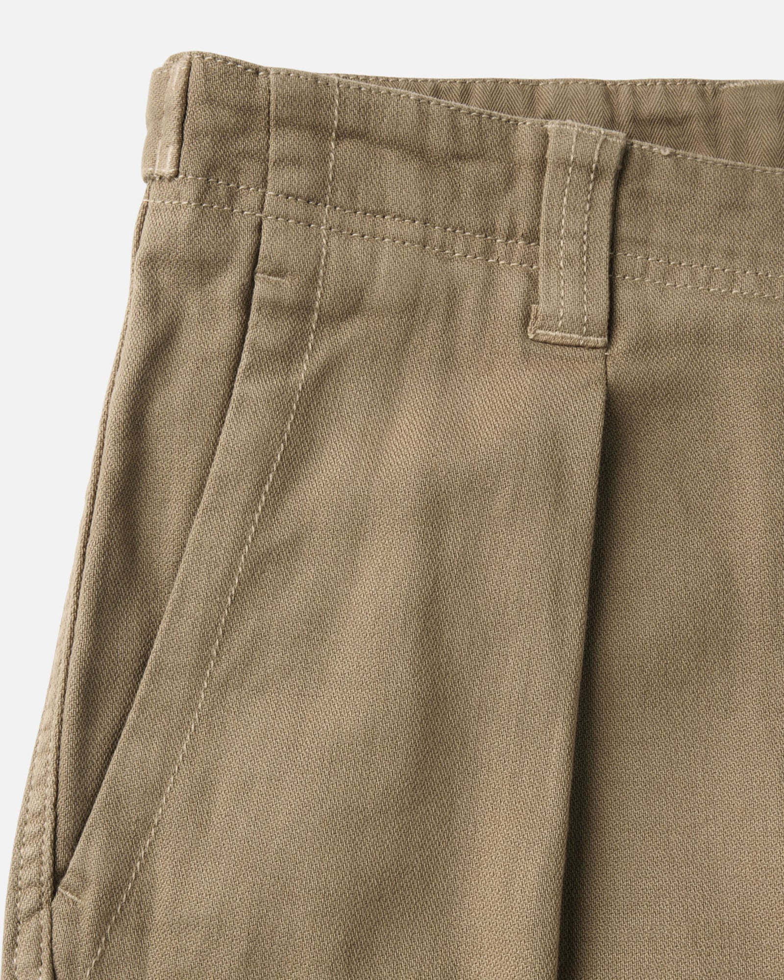 material shot of the pocket on The Forest Cargo Pant in Field Khaki Broken Twill, Bottoms by Taylor Stitch