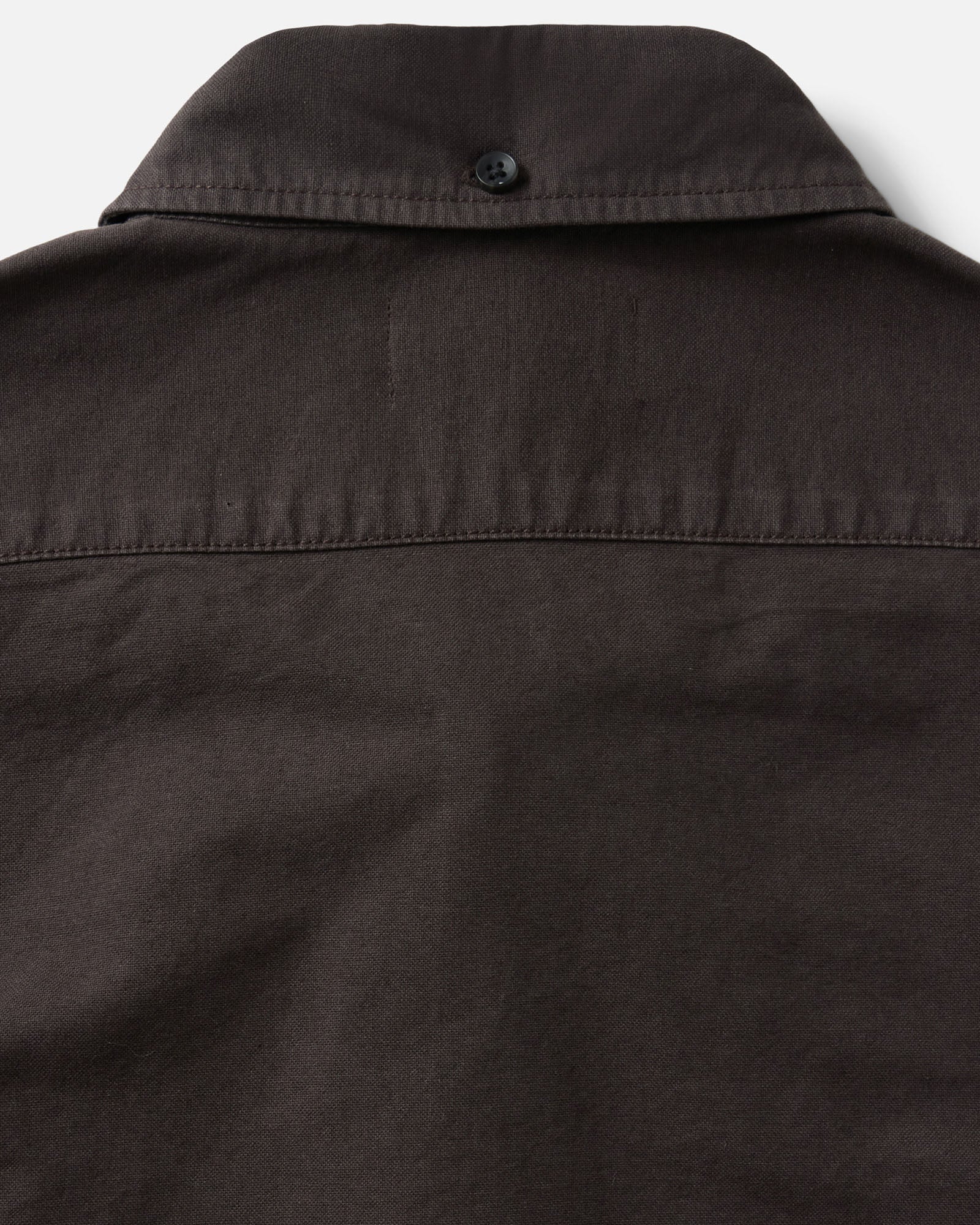 material shot of the back collar on The Jack in Soil Oxford, Wovens by Taylor Stitch