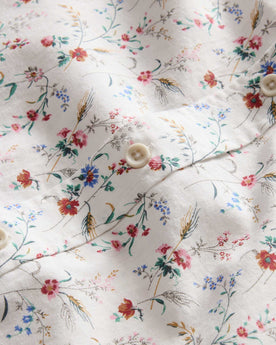 material shot of the natural buttons on The Short Sleeve California in Vintage Botanical, Wovens by Taylor Stitch