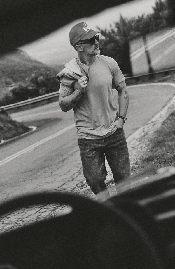 fit model walking wearing The Cotton Hemp Tee in Sage