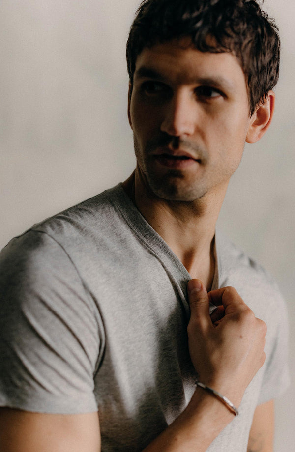 Editorial Panel: The Cotton Hemp Tee in Heather Grey, Knits by Taylor Stitch