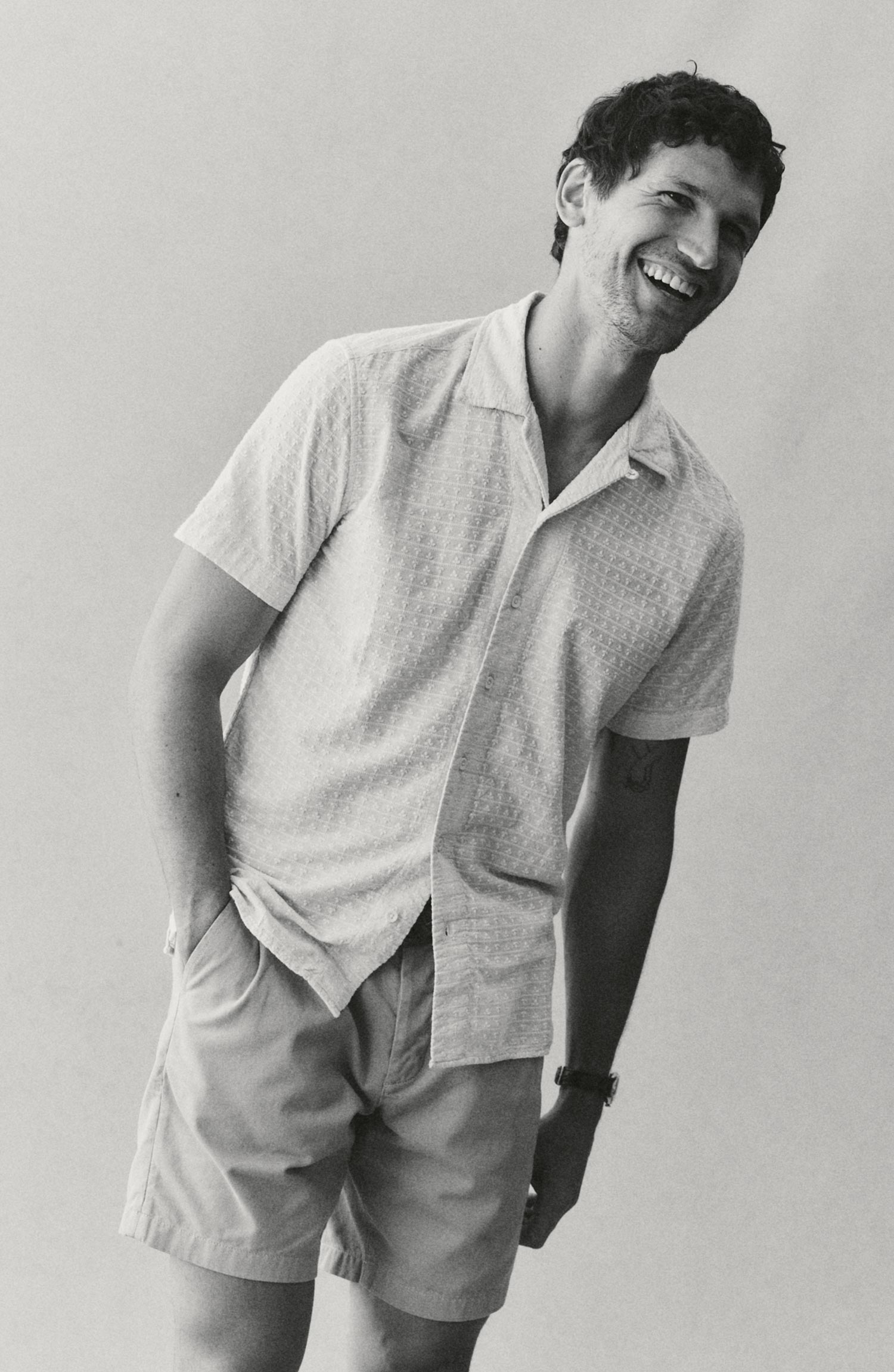 The Davis Shirt in Vintage White Embroidered Stripe | Taylor Stitch