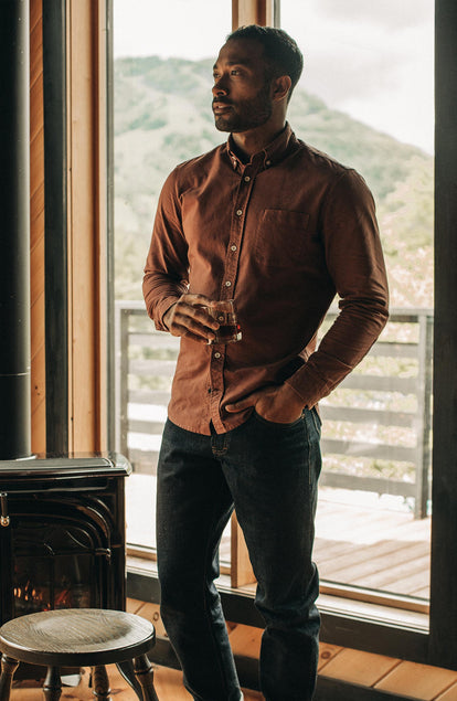 Editorial Panel: The Jack in Chestnut Oxford, Wovens by Taylor Stitch