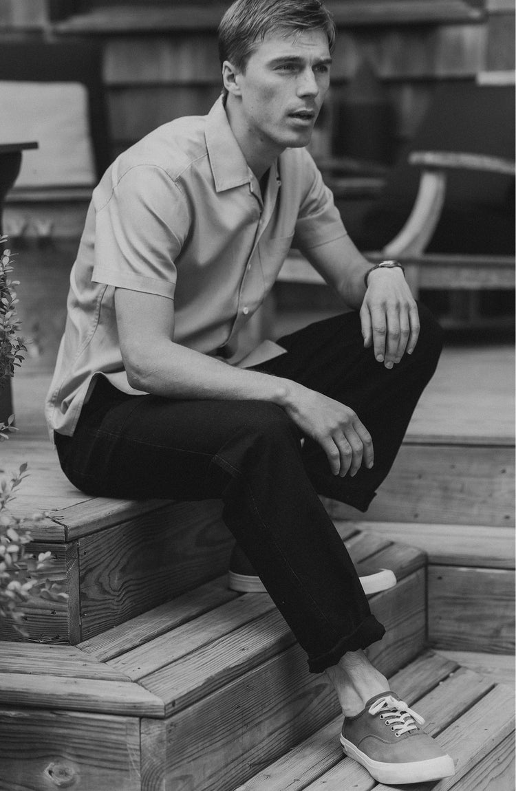 fit model posing in The Hawthorne Shirt in Surf Green