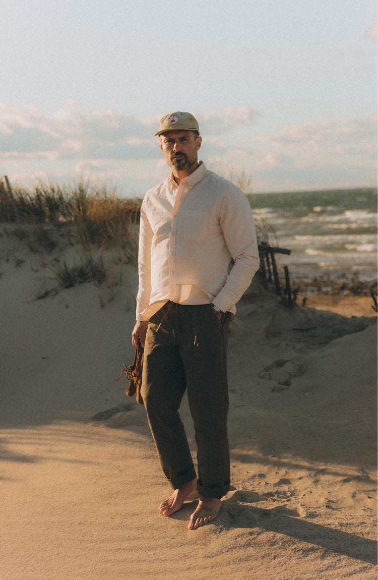 fit model walking wearing The Jack in Pale Rose Oxford