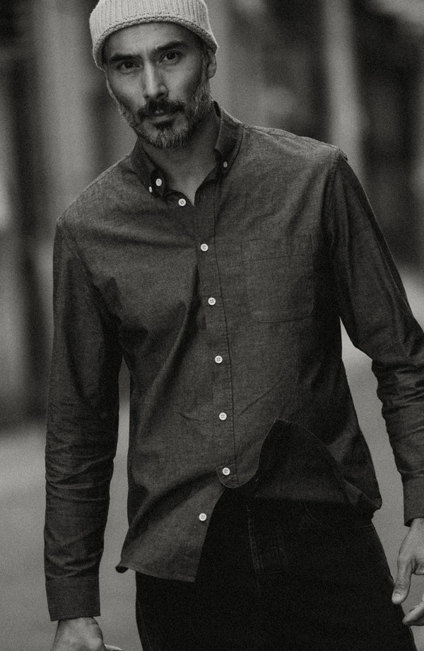 fit model walking wearing The Jack in Rinsed Indigo Chambray