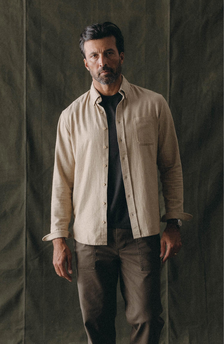 fit model posing in The Jack in Sand Herringbone