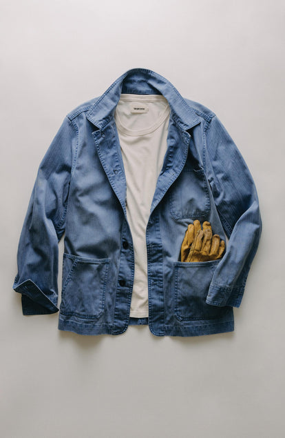 fit model posing in The Ojai Jacket in French Blue Herringbone