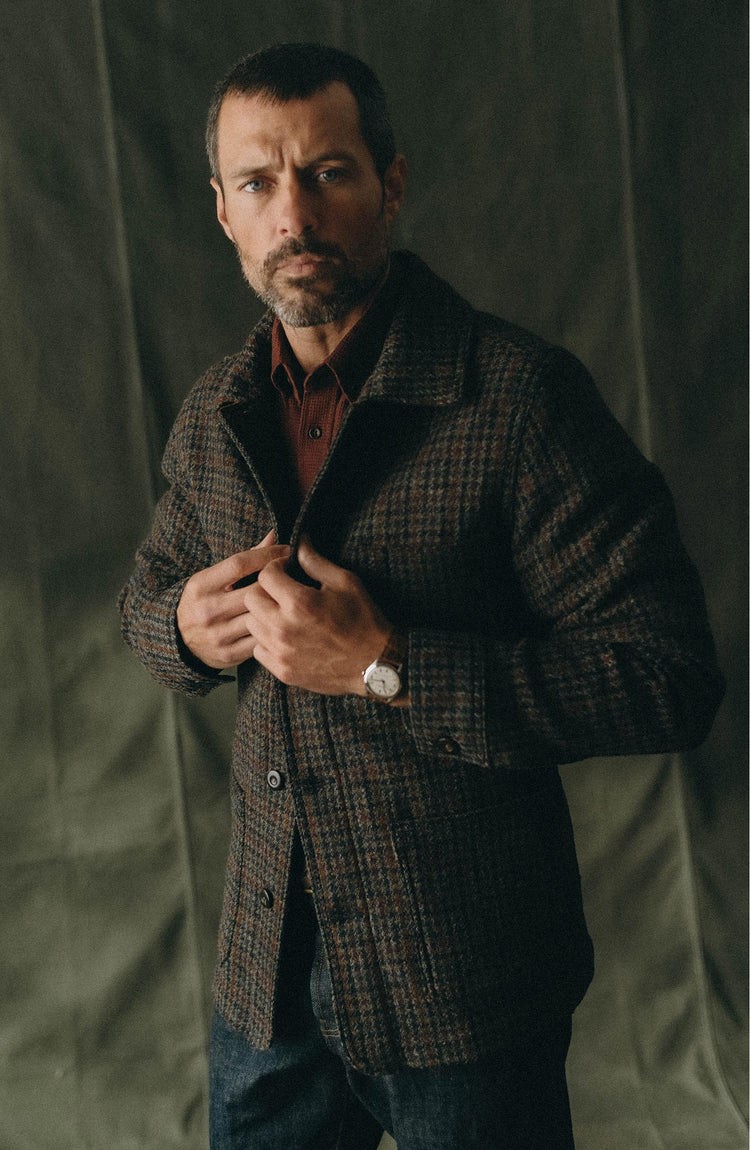 fit model buttoning up The Ojai Jacket in Marsh Guncheck Harris Tweed Wool