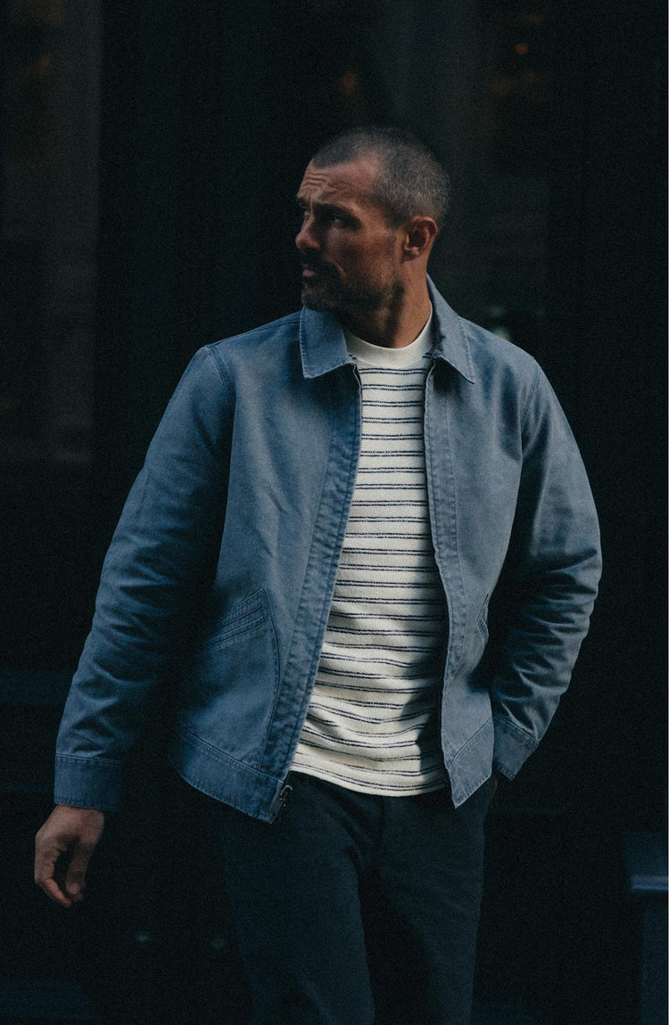 fit model posing in The Shifter Jacket in Dark Grey Pigment Canvas